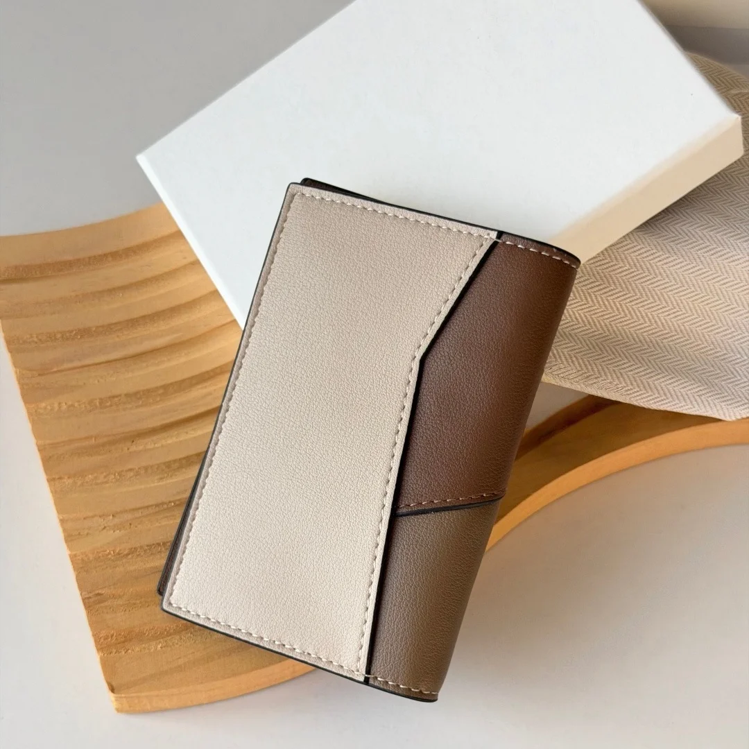 L1132 Luxury Brand Wallet Handmade Unisex Bag Smooth Calfskin Patchwork Cowhide Business Card ID Holder Puzzle Clip Holiday Gift
L1132 Luxury Brand Wallet Handmade Unisex Bag Smooth Calfskin Patchwork Cowhide Business Card ID Holder Puzzle Clip Holiday Gift