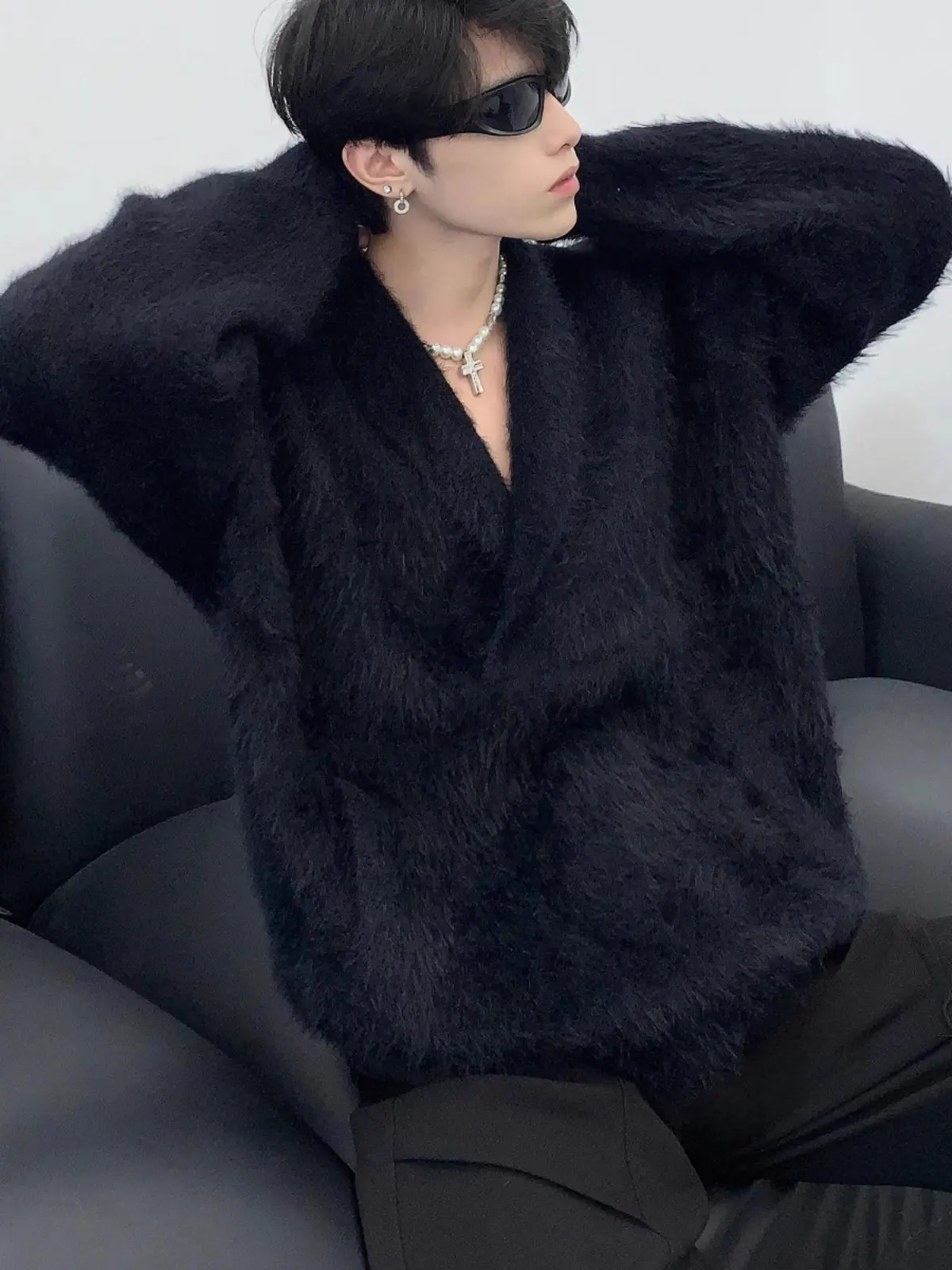 Fur Collar Pullovers Oversize Mens Baggy Fit 2000S Inspiration Grunge Aesthetic Alternative Culture Retro Life Soft Elastic Punk
Fur Collar Pullovers Oversize Mens Baggy Fit 2000S Inspiration Grunge Aesthetic Alternative Culture Retro Life Soft Elastic Punk