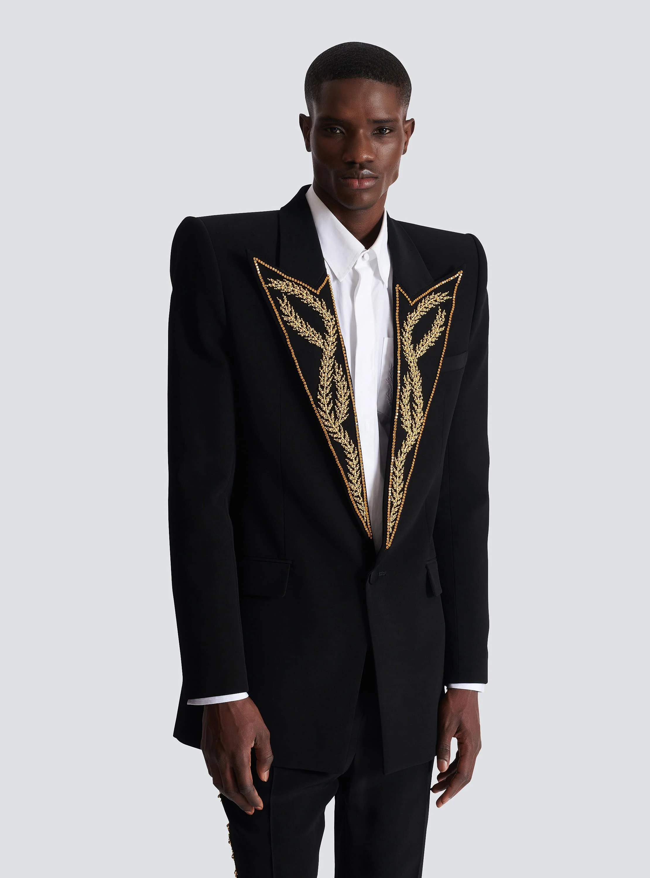 Modern Suits for Men Business Slim Suits 1 Piece Lapel Jacket Office Wear Formal Business Party Blazer Streetwear Customized
Modern Suits for Men Business Slim Suits 1 Piece Lapel Jacket Office Wear Formal Business Party Blazer Streetwear Customized