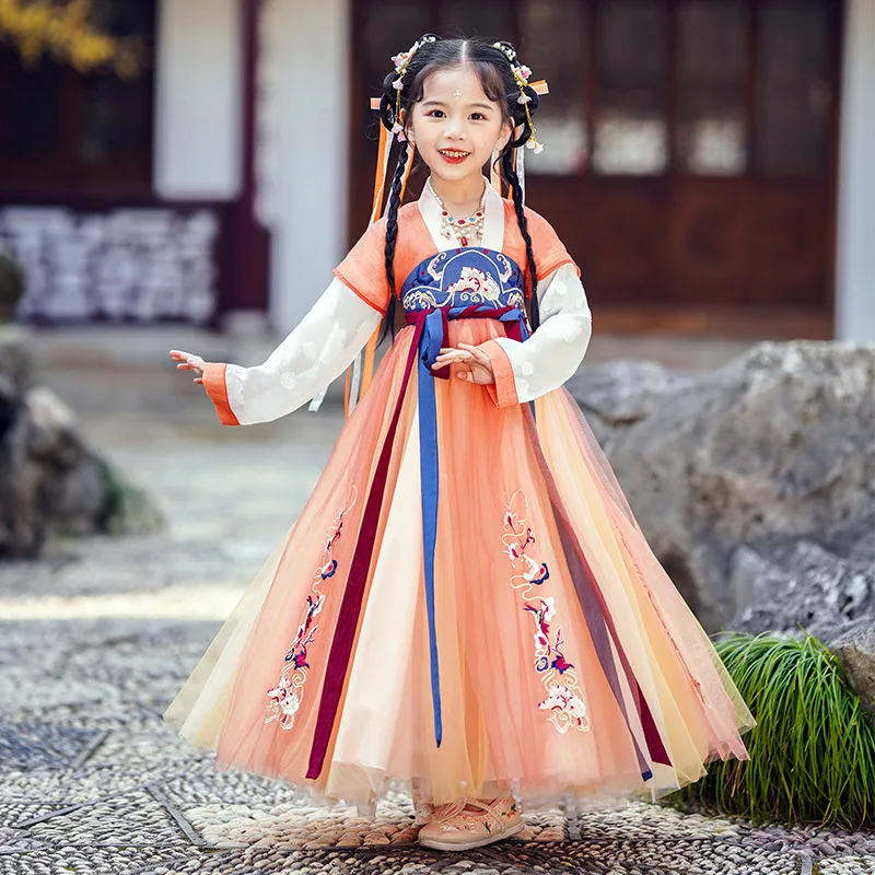 Girls Hanfu Chinese Style Dresses 2023 New Children'S Tang Suit Long Sleeve V-Neck Patchwork Embroidery Belt For Spring Autumn
Girls Hanfu Chinese Style Dresses 2023 New Children'S Tang Suit Long Sleeve V-Neck Patchwork Embroidery Belt For Spring Autumn