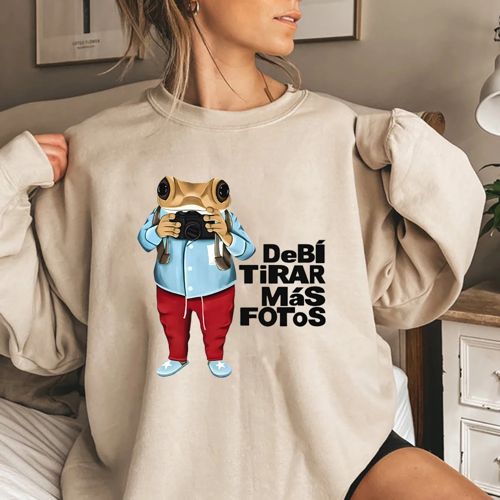 Cartoon Frog DTMF Printing Sweatshirt Debi Tirar Mas Fotos Shirt Funny Frog Pullover Unisex Long Sleeves Sweatshirts Latina Gift
Cartoon Frog DTMF Printing Sweatshirt Debi Tirar Mas Fotos Shirt Funny Frog Pullover Unisex Long Sleeves Sweatshirts Latina Gift