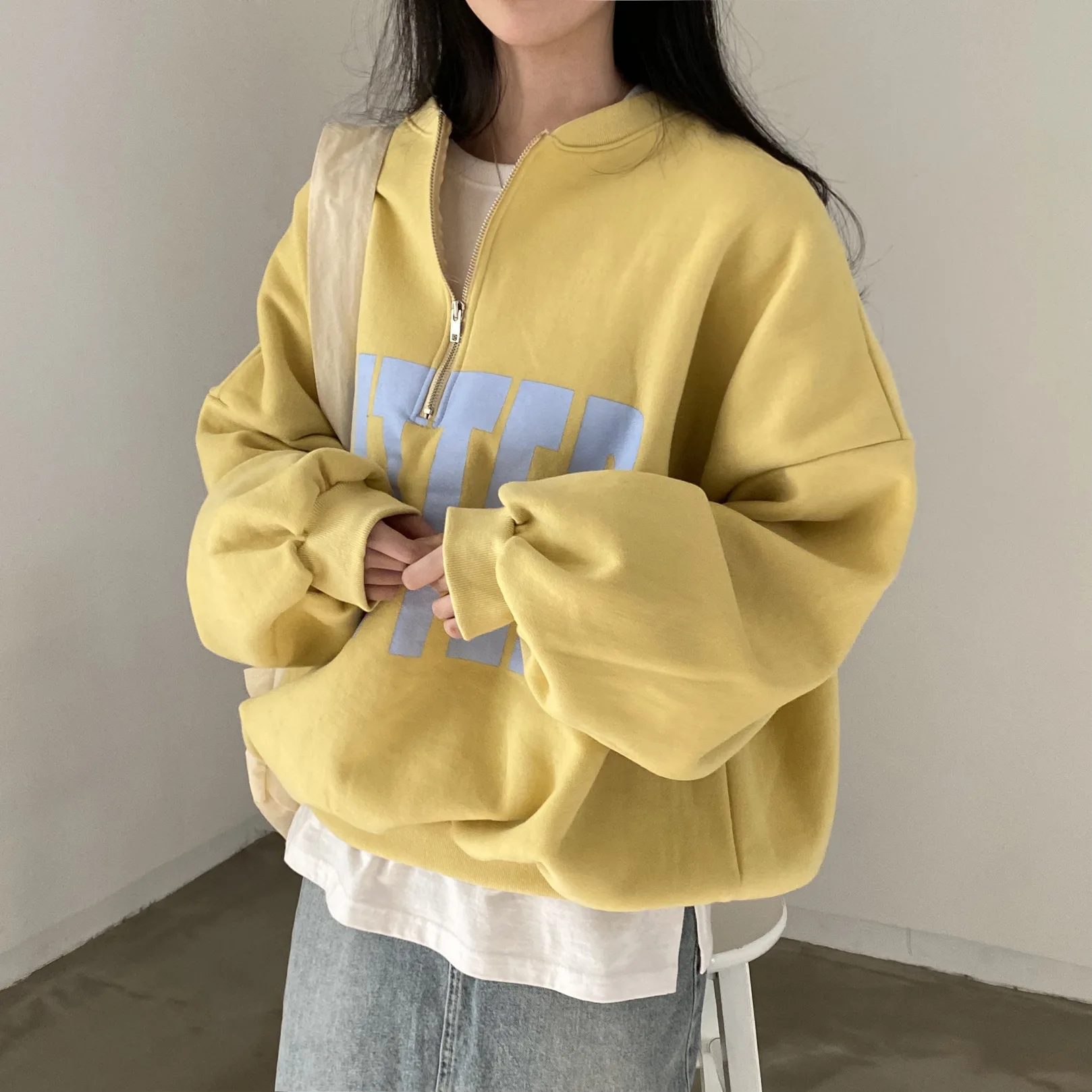 Chic Autumnal Loose Fit Long Sve Hoodie Women's Faion Color Blo Letter Print Design Versatile Stand Collar Streetwear
Chic Autumnal Loose Fit Long Sve Hoodie Women's Faion Color Blo Letter Print Design Versatile Stand Collar Streetwear