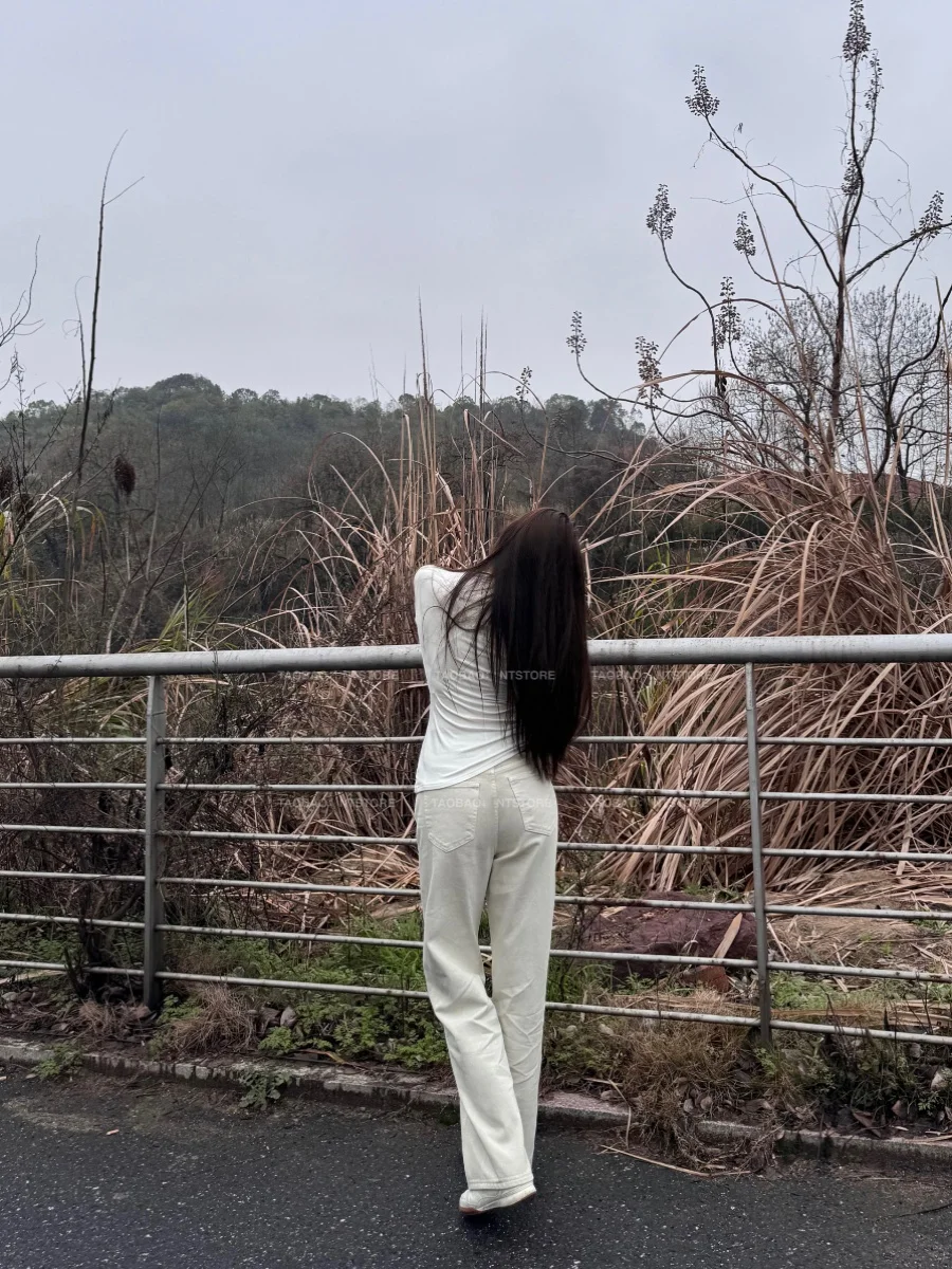 Джинсы NTSTORE 3D: повседневные, с высокой талией, прямые, облегающие, из титанового белого денима, длиной в пол
Джинсы NTSTORE 3D: повседневные, с высокой талией, прямые, облегающие, из титанового белого денима, длиной в пол