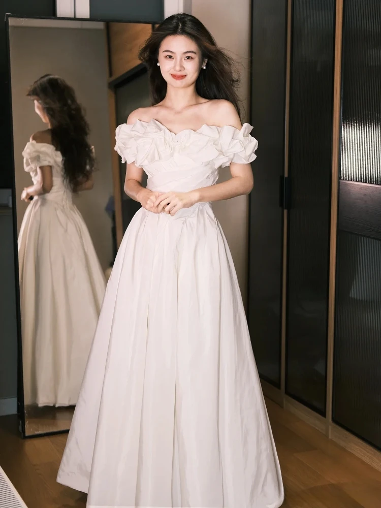 Ele One-oulder 2025 New Wedding Dr Engagement Registration White Dr Women's Faionable Mid-Length A-Line Skirt
Ele One-oulder 2025 New Wedding Dr Engagement Registration White Dr Women's Faionable Mid-Length A-Line Skirt