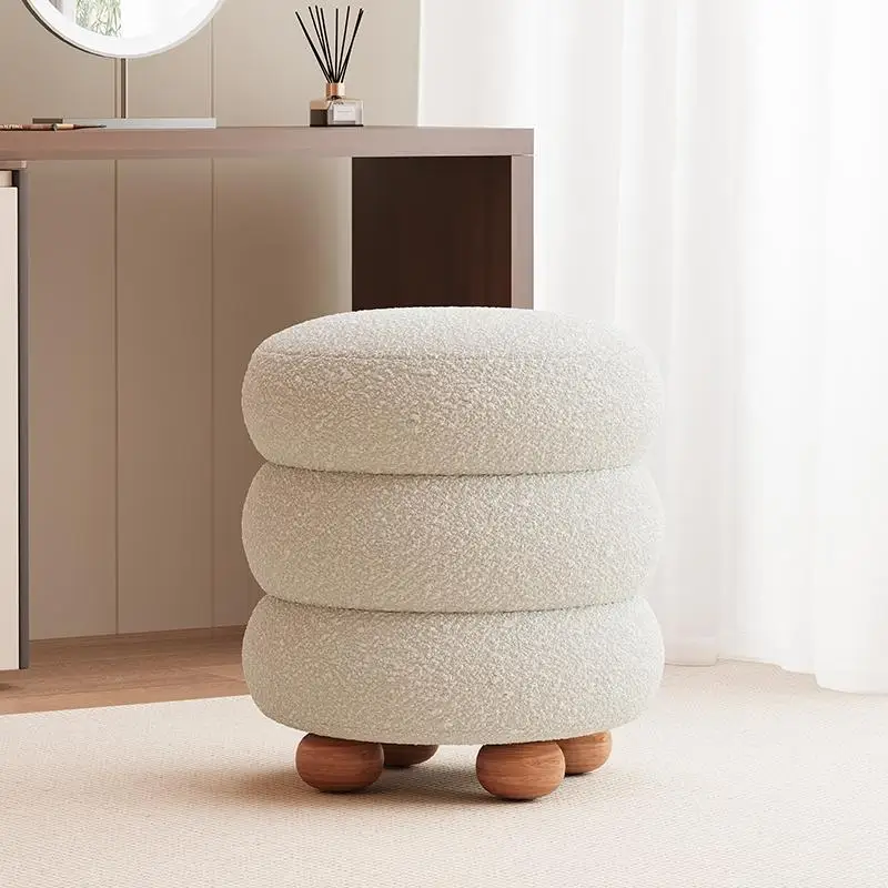 Luxury Bouclé Vanity Stool Minimalist Round Ottoman Makeup Chair for Bedroom Entryway or Sofa Footrest Decoration
Luxury Bouclé Vanity Stool Minimalist Round Ottoman Makeup Chair for Bedroom Entryway or Sofa Footrest Decoration