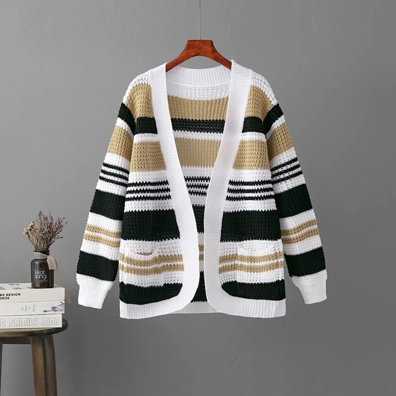 2023 Autumn Striped Pocket Long Sleeve Sweater Coat Women Cardigan korean Casual Contrast Sweater Cardigan Coat Women Clothing
2023 Autumn Striped Pocket Long Sleeve Sweater Coat Women Cardigan korean Casual Contrast Sweater Cardigan Coat Women Clothing
