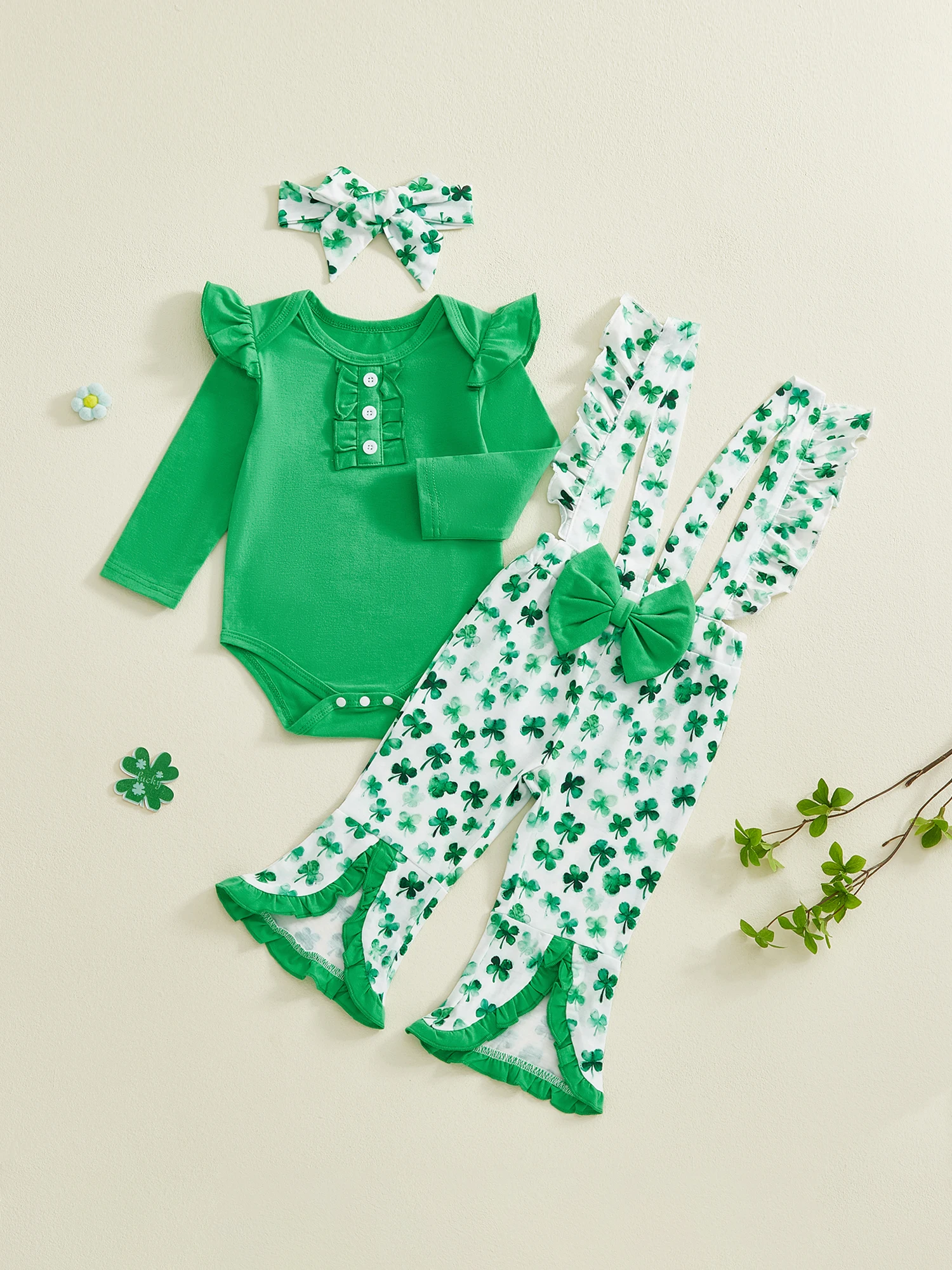 Очаровательные комплекты ирландской одежды для маленьких мальчиков. Стильное боди с короткими рукавами, брюки с принтом кельтского узла и шляпа. Комплекты из 3 предметов.
Очаровательные комплекты ирландской одежды для маленьких мальчиков. Стильное боди с короткими рукавами, брюки с принтом кельтского узла и шляпа. Комплекты из 3 предметов.