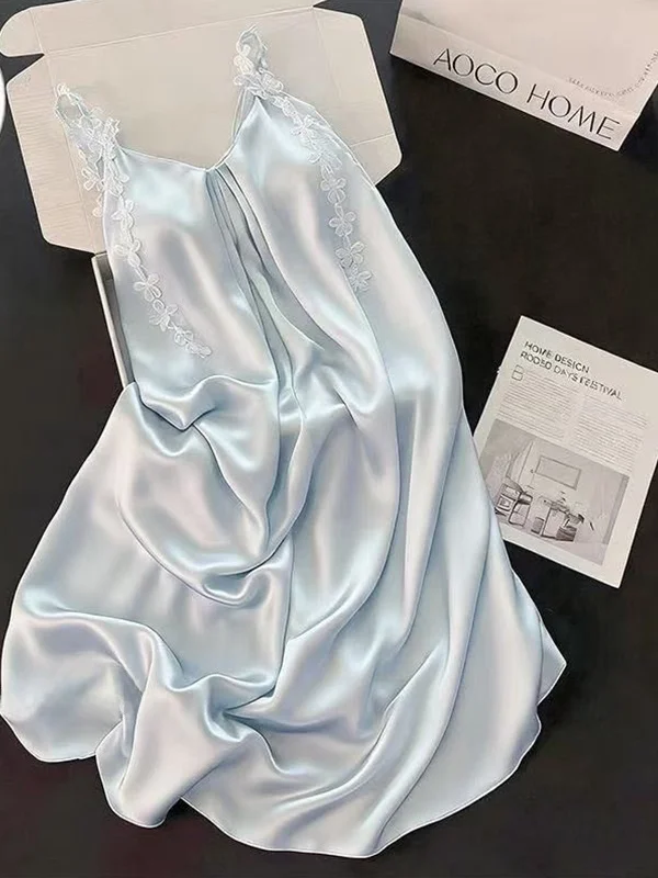 Sexy Summer Sleep Dress Thin with Chest Pad Medium Length Blue Cool Feeling Strap Dress Home Clothes Women's Dress
Sexy Summer Sleep Dress Thin with Chest Pad Medium Length Blue Cool Feeling Strap Dress Home Clothes Women's Dress