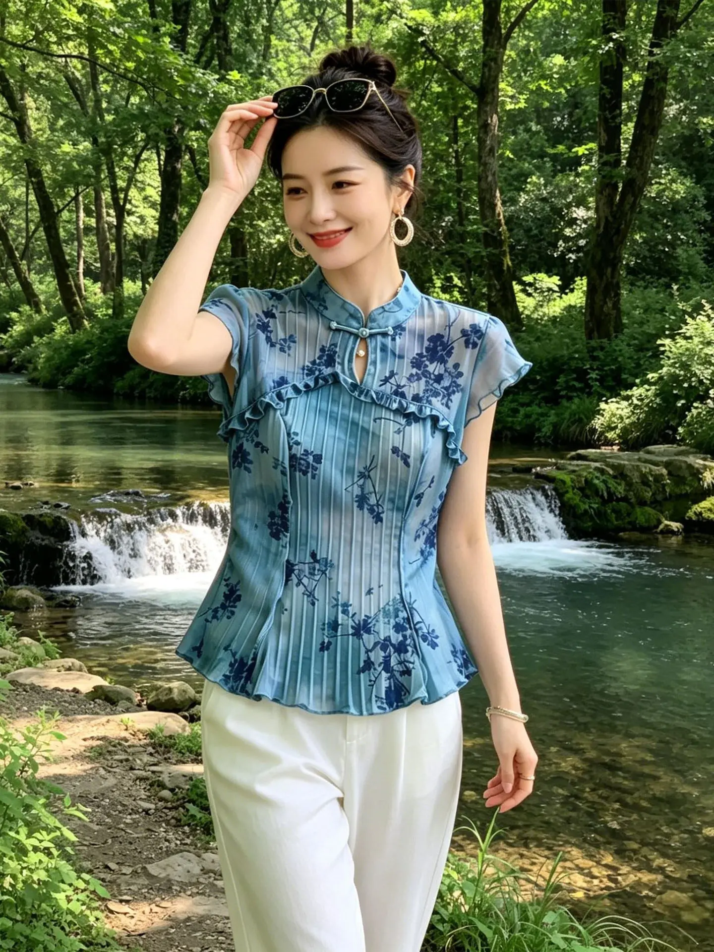Summer 2026 Women's Lightweight Breathable Short Sleeve Shirt Casual Korean Style Simple Versatile Commute Fashion Top
Summer 2026 Women's Lightweight Breathable Short Sleeve Shirt Casual Korean Style Simple Versatile Commute Fashion Top