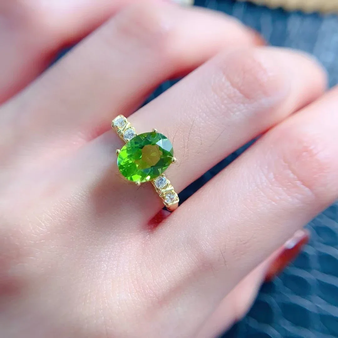 Pure Silver Peridot Ring 10mm*8mm 3ct Natural Peridot Ring 18K Gold Plated 925 Silver Gemstone Jewelry for Daily Wear
Pure Silver Peridot Ring 10mm*8mm 3ct Natural Peridot Ring 18K Gold Plated 925 Silver Gemstone Jewelry for Daily Wear