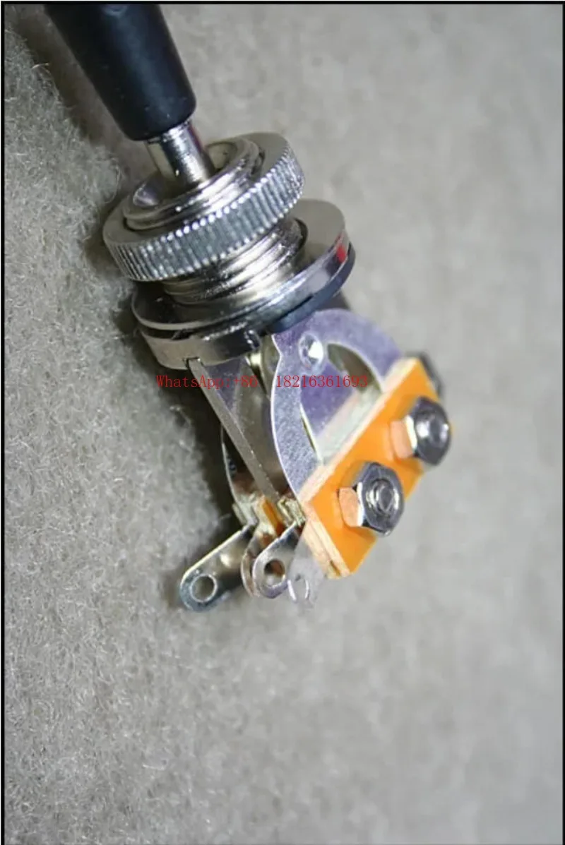 Electric Guitar 3-speed Pickup Selector Switch, Gear, with Hat Nut
Electric Guitar 3-speed Pickup Selector Switch, Gear, with Hat Nut