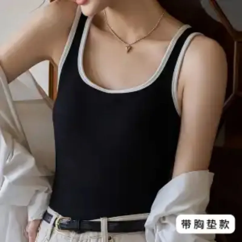 Women's Summer Ribbed Knit Contrast Trim Cami Top Sleeveless Square Neck Slim Fit Casual Tank Top
Women's Summer Ribbed Knit Contrast Trim Cami Top Sleeveless Square Neck Slim Fit Casual Tank Top