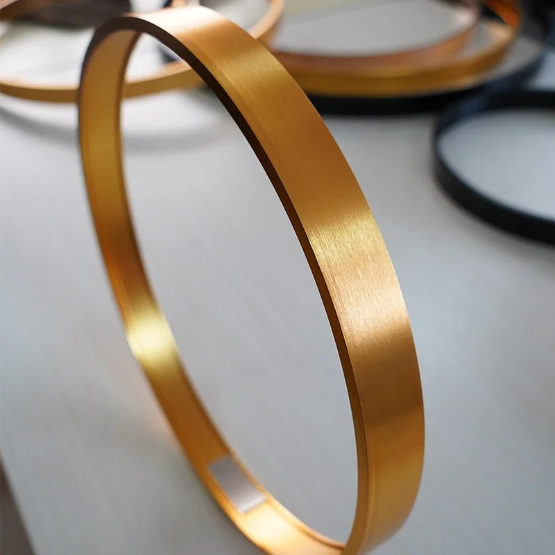 Золотая рамка художественная роспись Современные плакаты подарки Детский рисунок винтажная индивидуальная фоторамка витрина
Золотая рамка художественная роспись Современные плакаты подарки Детский рисунок винтажная индивидуальная фоторамка витрина