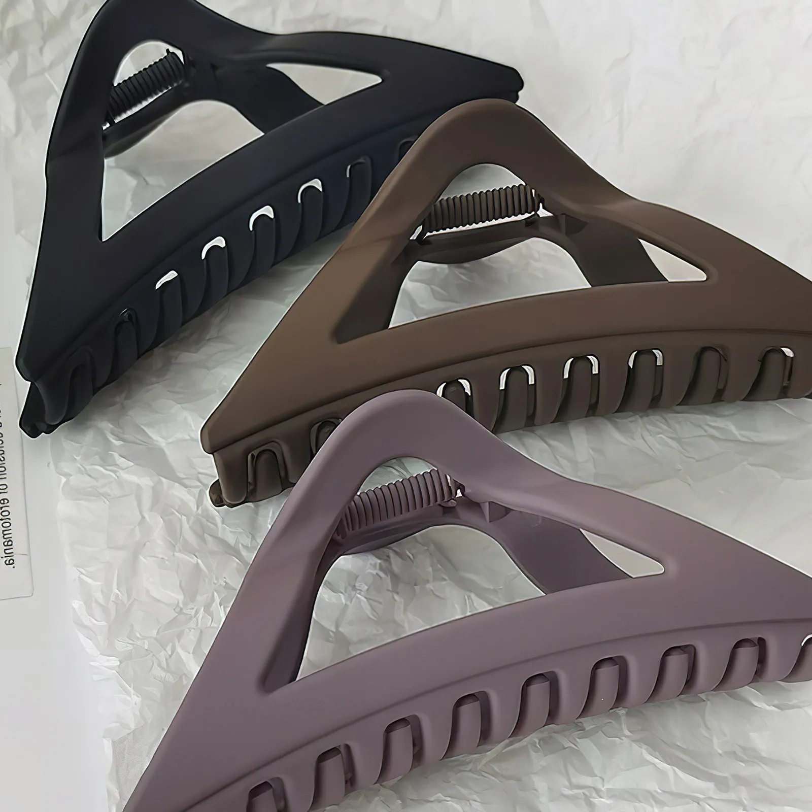 8Pcs Shark Jaw Triangle Claw Clips Large Decorative Hair Claw Clips for Styling Medium Hair Accessories for Women
8Pcs Shark Jaw Triangle Claw Clips Large Decorative Hair Claw Clips for Styling Medium Hair Accessories for Women