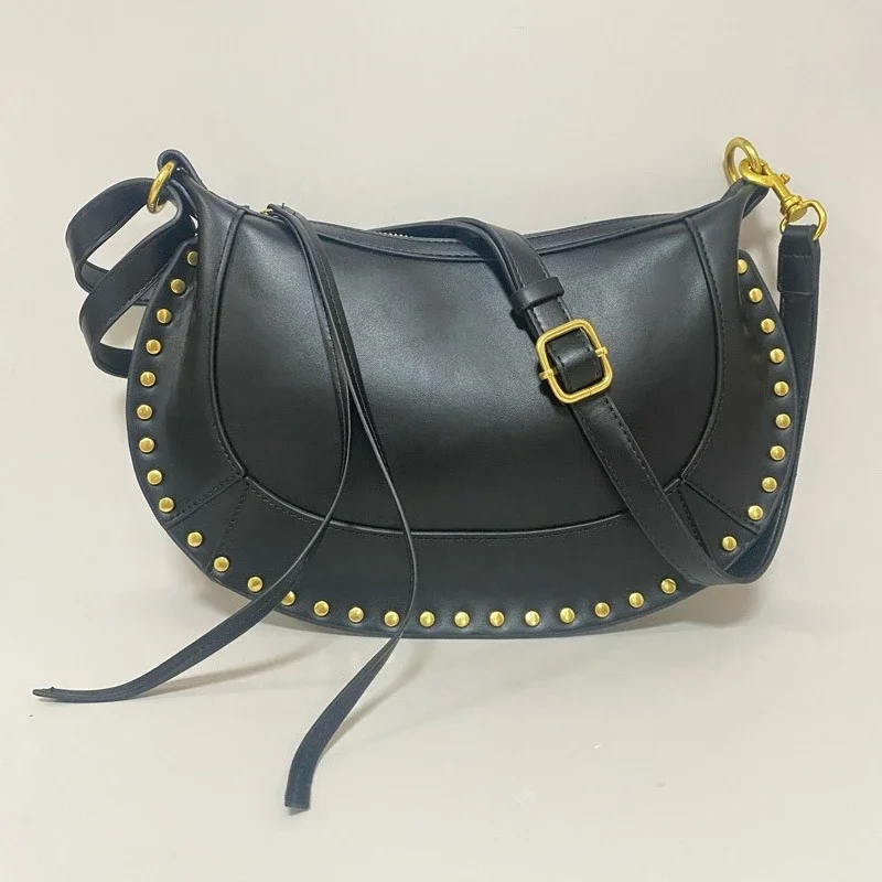 Fashion Women Single-shoulder Bag Black PU Retro Crossbody Bag Luxurious Design Casual Ladies Underarm Bag
Fashion Women Single-shoulder Bag Black PU Retro Crossbody Bag Luxurious Design Casual Ladies Underarm Bag