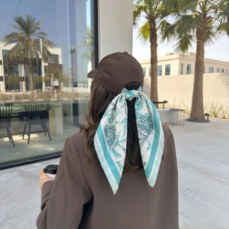 Fashion Satin Square Scarf Floral Print Hairband Trendy Bandana Headband Neck Scarf for Women Multi-use Hair Wrap Bag Accessory
Fashion Satin Square Scarf Floral Print Hairband Trendy Bandana Headband Neck Scarf for Women Multi-use Hair Wrap Bag Accessory