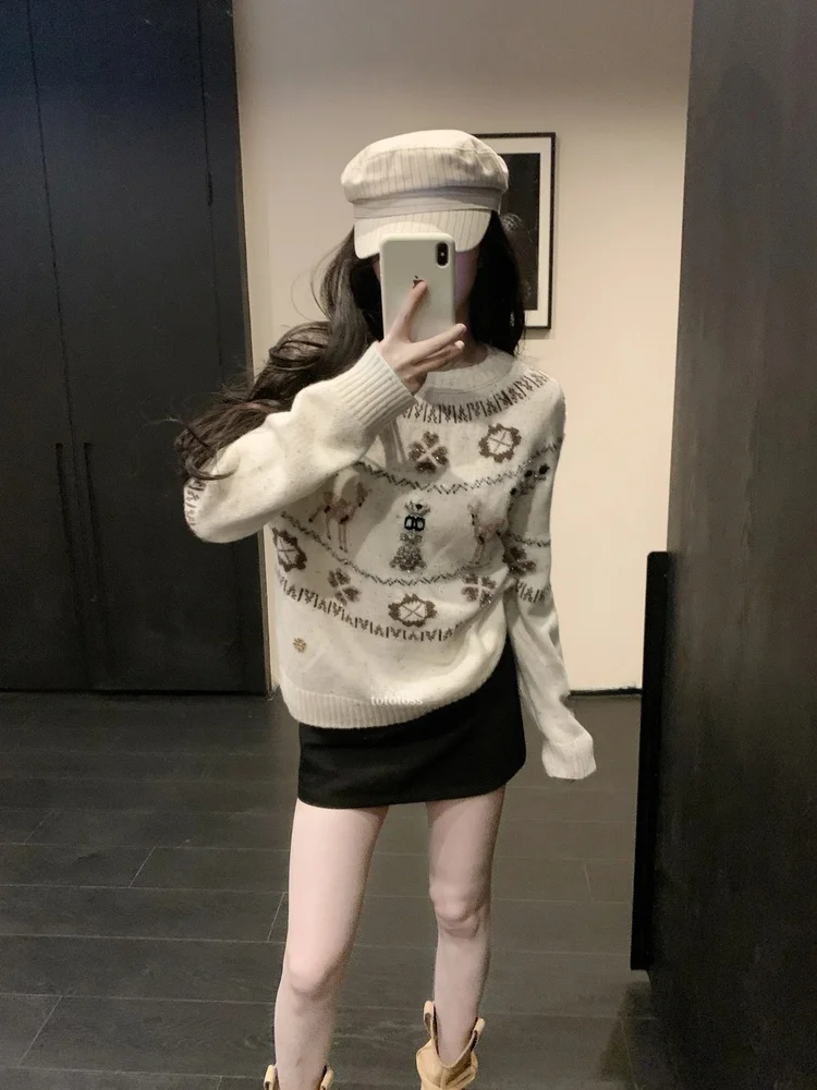 Christmas Atmosphere Heavy Knitting round Neck Sweater Women's Woolen Knitted Cardigan Coat Deer Hook Flower Design Casual Style
Christmas Atmosphere Heavy Knitting round Neck Sweater Women's Woolen Knitted Cardigan Coat Deer Hook Flower Design Casual Style