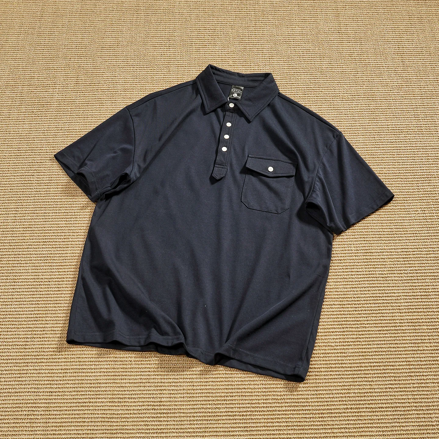 Cool half-open collar short-sleeved Polo shirt for men in summer, loose, commuting, casual, versatile short-sleeved top
Cool half-open collar short-sleeved Polo shirt for men in summer, loose, commuting, casual, versatile short-sleeved top