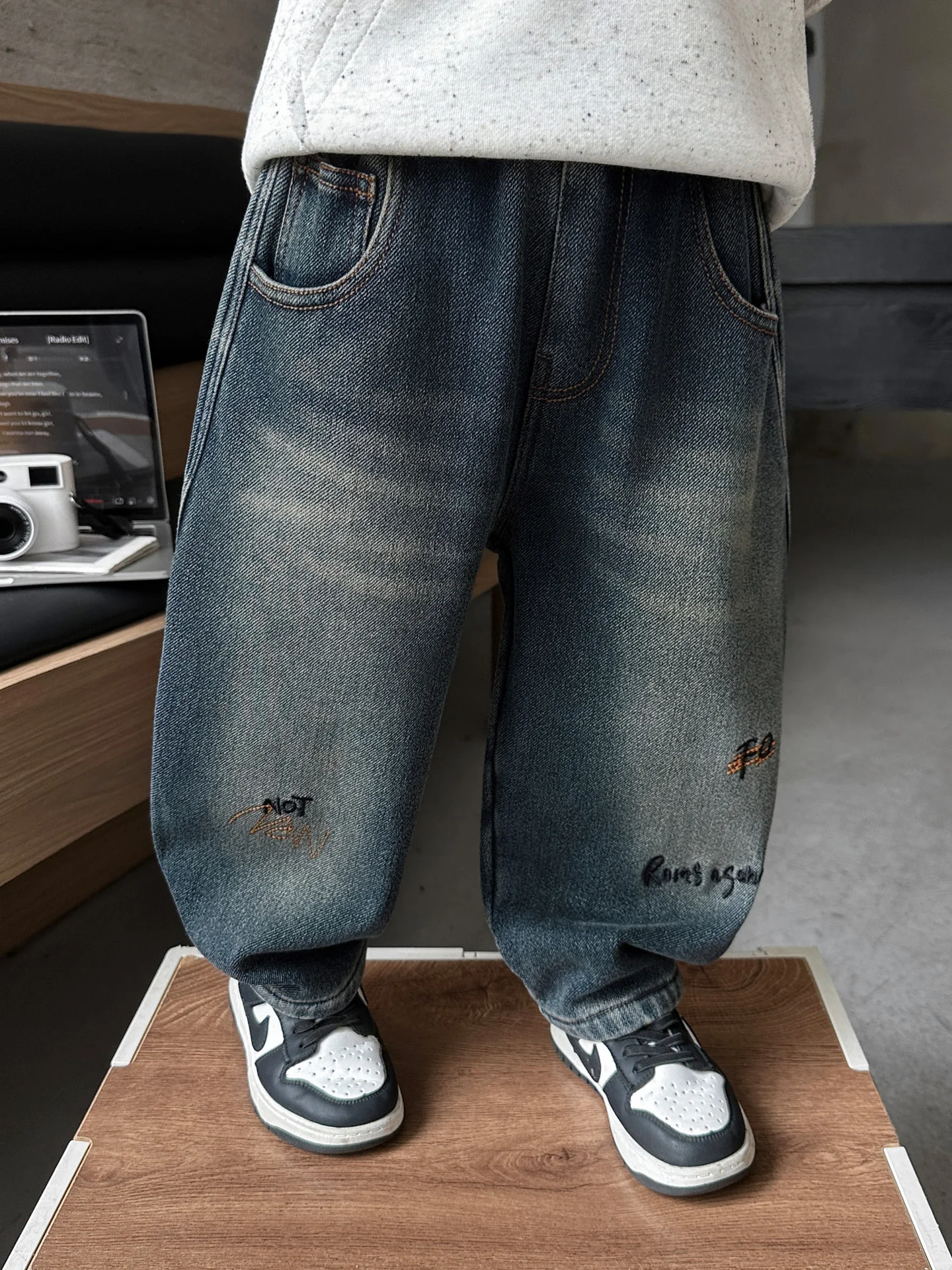 Thiened Fce Boys Jeans Autumn Winter Sle Children's Casual Pants Cotton Blend Comfortable Straight Leg Trousers
Thiened Fce Boys Jeans Autumn Winter Sle Children's Casual Pants Cotton Blend Comfortable Straight Leg Trousers