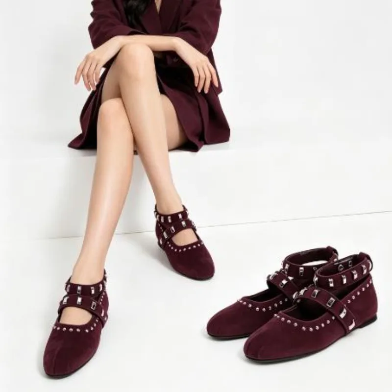 Retro Rivet Design Brand Flat Sandals Women Fashion Round Toe Buckle Ballet Flats Punk Style Comfortable Moccasin Casual Shoes
Retro Rivet Design Brand Flat Sandals Women Fashion Round Toe Buckle Ballet Flats Punk Style Comfortable Moccasin Casual Shoes