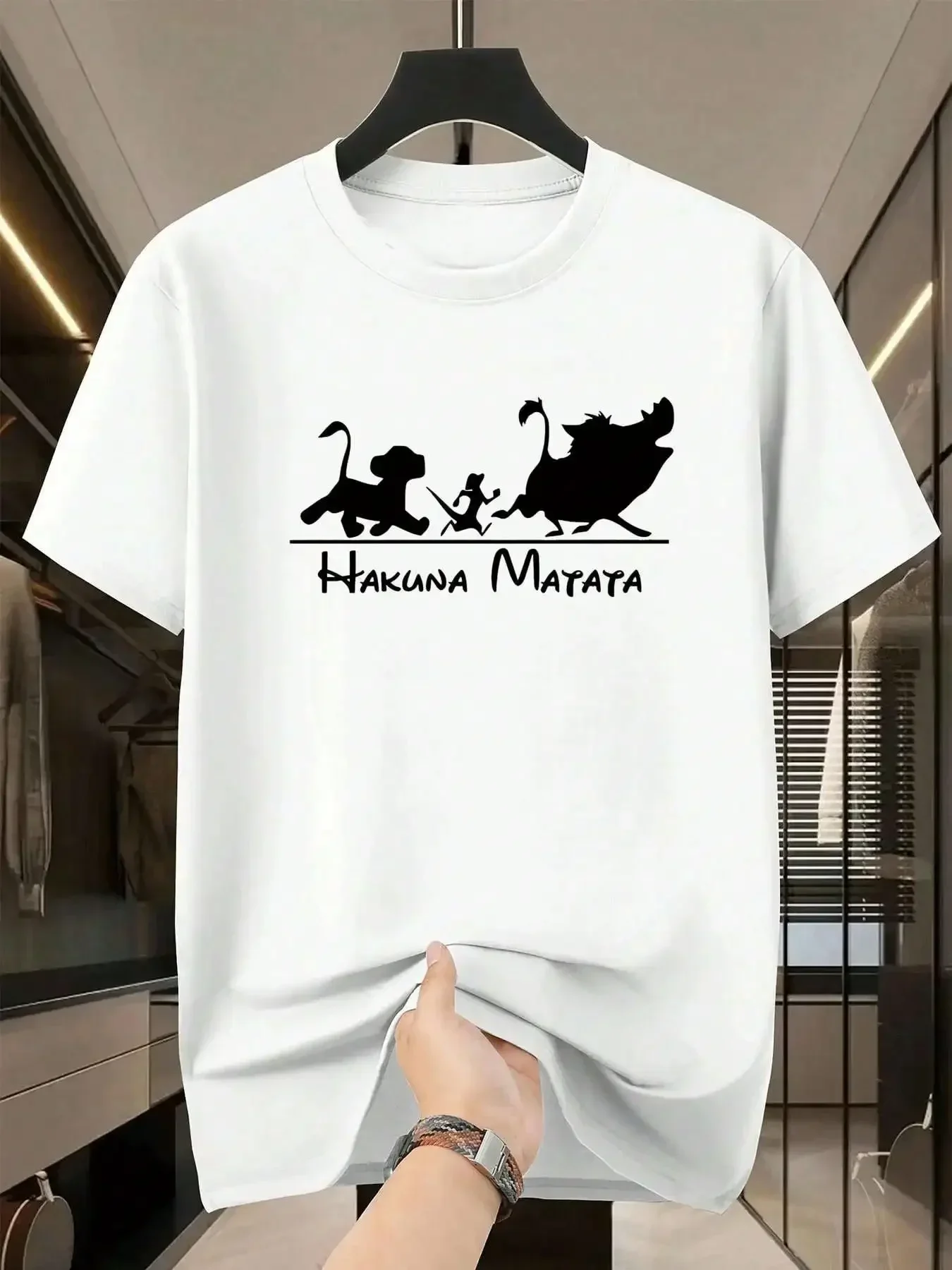 Футболка с рисунком льва Хакуна, модная мужская футболка с принтом, 220 г, новая летняя спортивная модная футболка с короткими рукавами из чистого хлопка с принтом
Футболка с рисунком льва Хакуна, модная мужская футболка с принтом, 220 г, новая летняя спортивная модная футболка с короткими рукавами из чистого хлопка с принтом