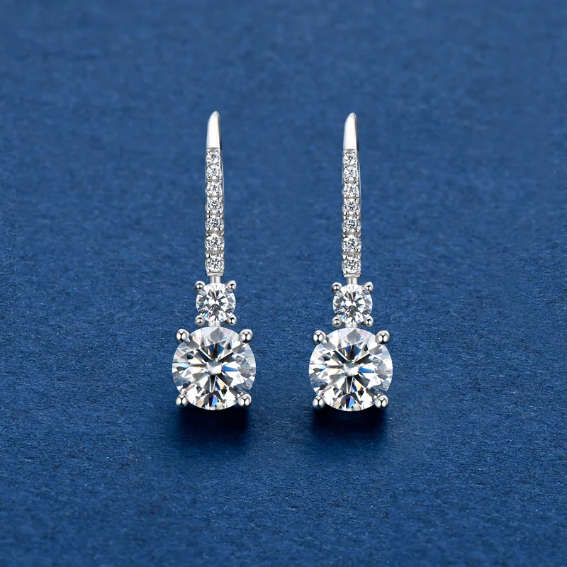 IOGOU 6.5mm 1.0Carat D Color Moissanite Diamond Drop Hook Earrings 925 Sterling Silver Engagement Wedding Jewelry Gift for Women
IOGOU 6.5mm 1.0Carat D Color Moissanite Diamond Drop Hook Earrings 925 Sterling Silver Engagement Wedding Jewelry Gift for Women