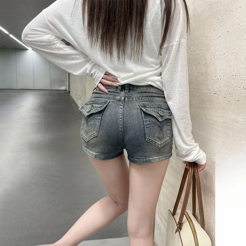 Women Fashion High Waisted Cargo Denim Shorts Vintage Summer Casual Pocket Wrapping Short Jeans 2000s Sexy Girl Hotpants Shorts
Women Fashion High Waisted Cargo Denim Shorts Vintage Summer Casual Pocket Wrapping Short Jeans 2000s Sexy Girl Hotpants Shorts
