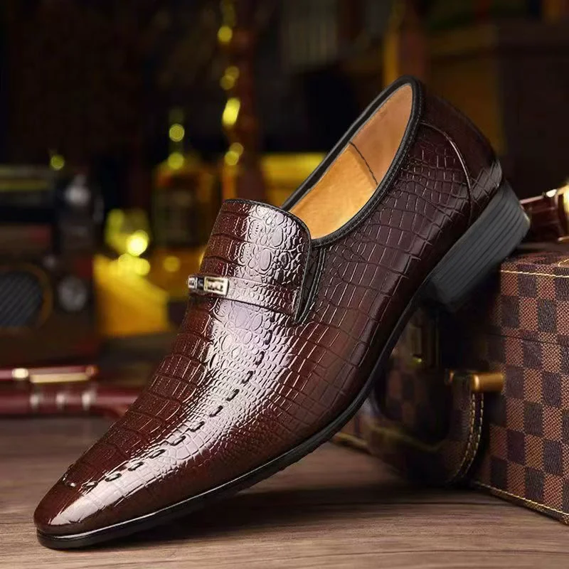 Men's Formal Leather Shoes British Style Oxford Loafers Pointed Toe Breathable Non-Slip Business Dress Wedding Office Red Sole
Men's Formal Leather Shoes British Style Oxford Loafers Pointed Toe Breathable Non-Slip Business Dress Wedding Office Red Sole