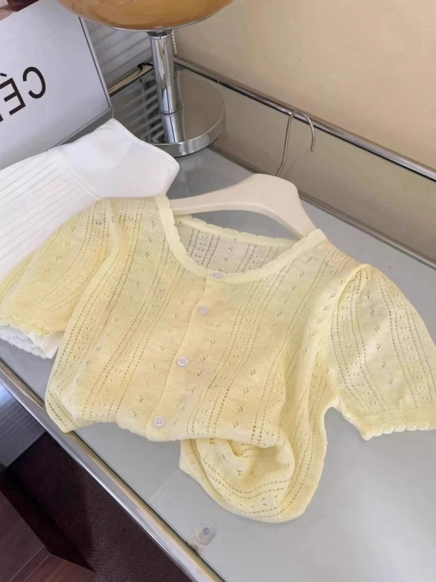 Chic Anti-Aging Hollow out Ice Silk Short Sleeve Knitted Sweater Versatile Summer Open Cardigan Comfortable Sweet Top for Women
Chic Anti-Aging Hollow out Ice Silk Short Sleeve Knitted Sweater Versatile Summer Open Cardigan Comfortable Sweet Top for Women