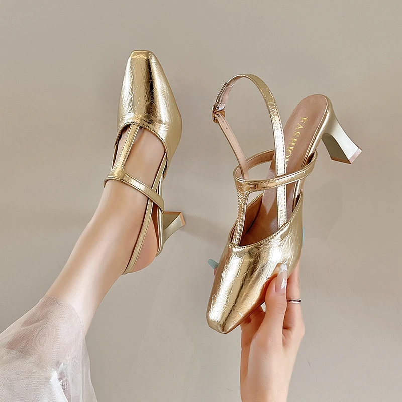 French package head sandals female 2026 summer new square head temperament thick with hollow back high heels
French package head sandals female 2026 summer new square head temperament thick with hollow back high heels