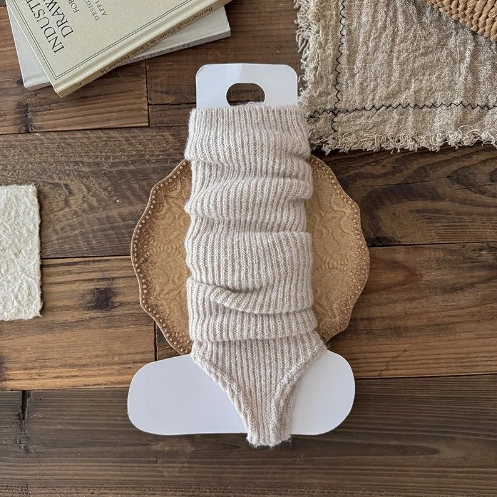 New Solid Color Leg Warmers Knitted Bow Harajuku Middle Tube Socks Thickened Boot Covers Women
New Solid Color Leg Warmers Knitted Bow Harajuku Middle Tube Socks Thickened Boot Covers Women