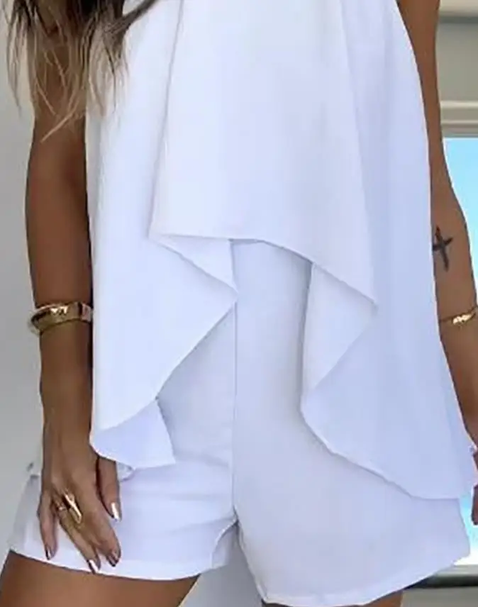 Two Piece Set Women Outfit 2025 Summer Solid Color Halter Neck Sleeveless Tank Top & Casual Flowy Strechy Waist Shorts Set
Two Piece Set Women Outfit 2025 Summer Solid Color Halter Neck Sleeveless Tank Top & Casual Flowy Strechy Waist Shorts Set