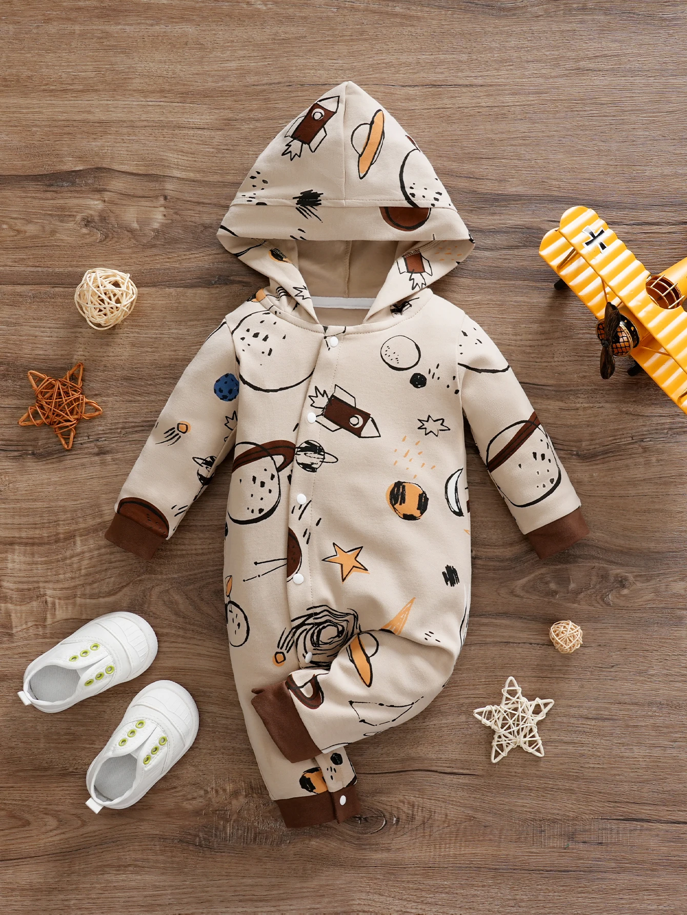 One-piece hooded baby spring/autumn style college style universe world full moon baby clothes long-sleeved harem pants
One-piece hooded baby spring/autumn style college style universe world full moon baby clothes long-sleeved harem pants
