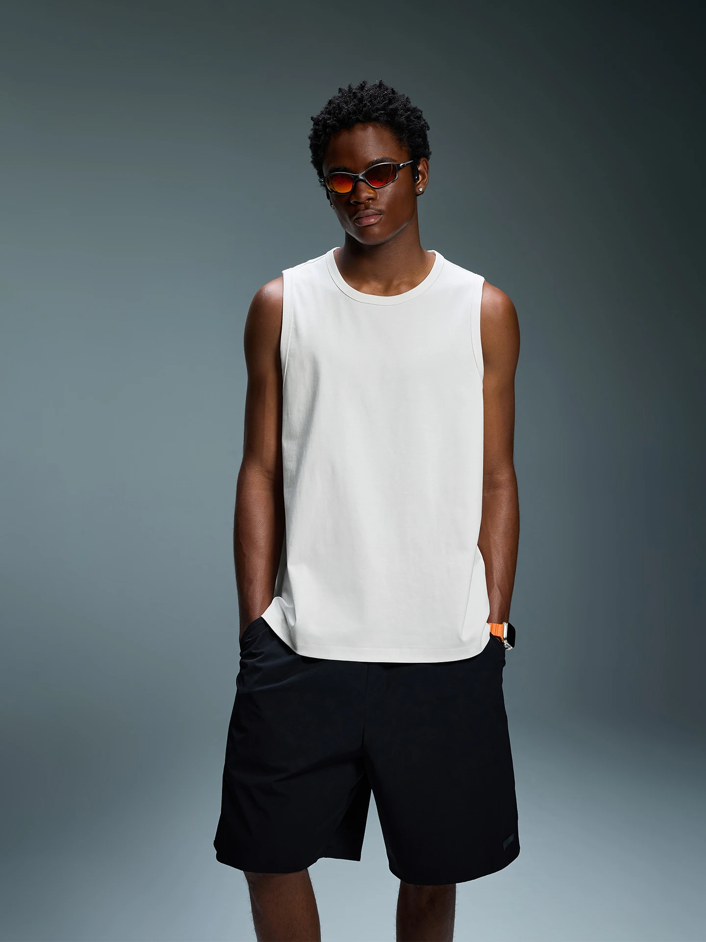 White Fitn Tank Top Men Summer New Pure Cotton Casual Sports Svel Men's T-irt Stand Fit Faion Urban Youth
White Fitn Tank Top Men Summer New Pure Cotton Casual Sports Svel Men's T-irt Stand Fit Faion Urban Youth