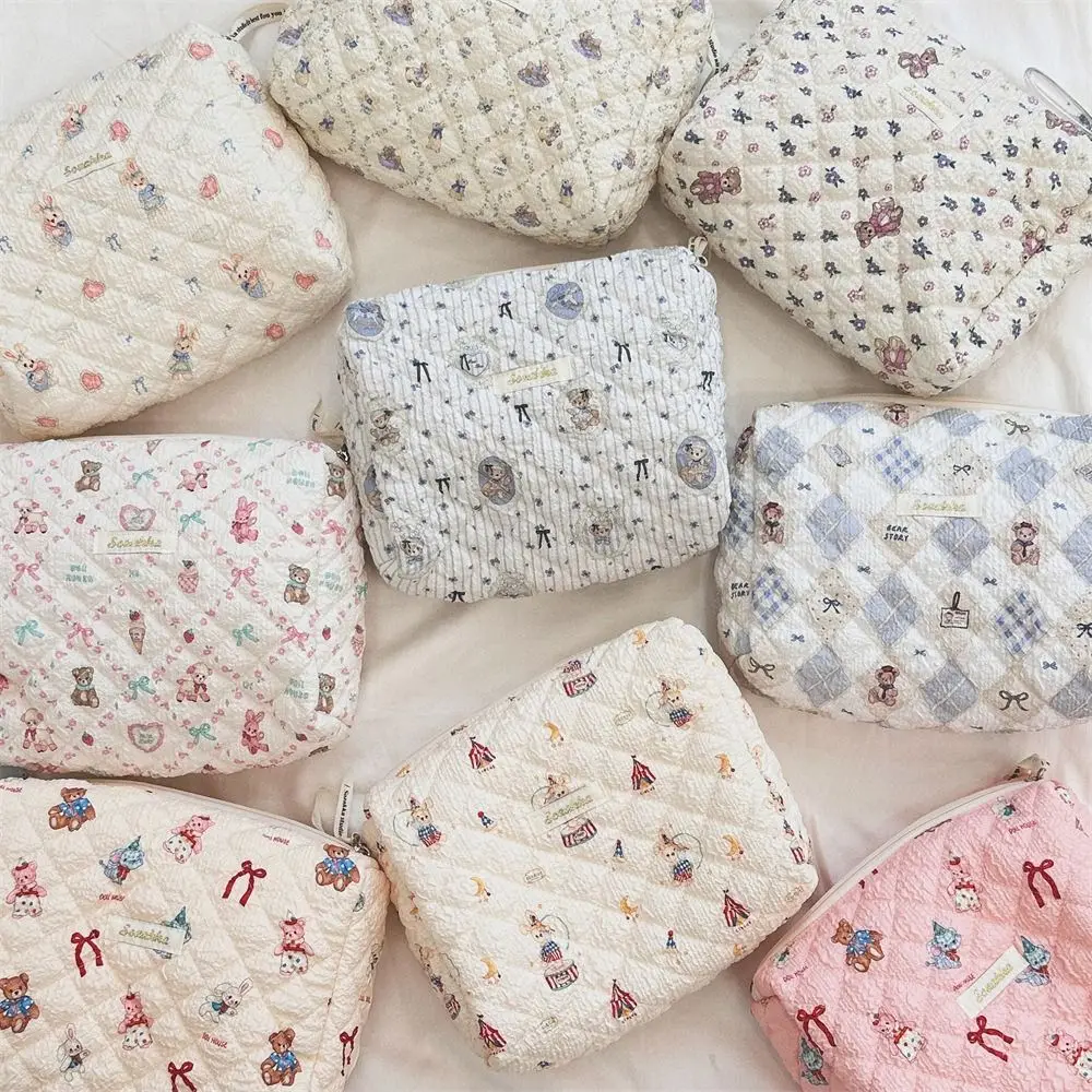 Fashion Large Capacity Makeup Bag Travel Organizer Portable Toiletry Bag Cartoon Washbag
Fashion Large Capacity Makeup Bag Travel Organizer Portable Toiletry Bag Cartoon Washbag