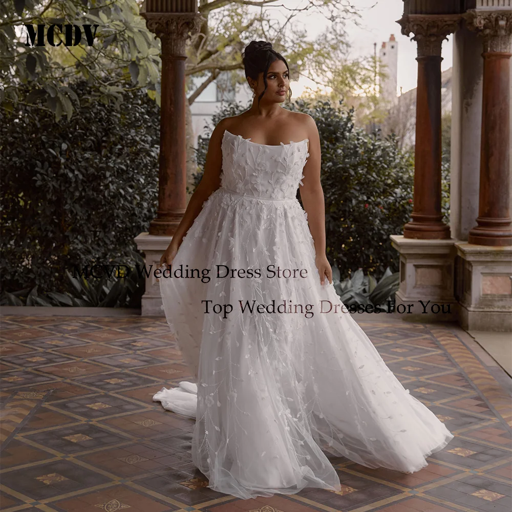 MCDV Plus Size Boho Wedding Dresses 2026 Strapless Backless Applique Flowers Luxuries Bride Gowns Sweep Train Customized
MCDV Plus Size Boho Wedding Dresses 2026 Strapless Backless Applique Flowers Luxuries Bride Gowns Sweep Train Customized