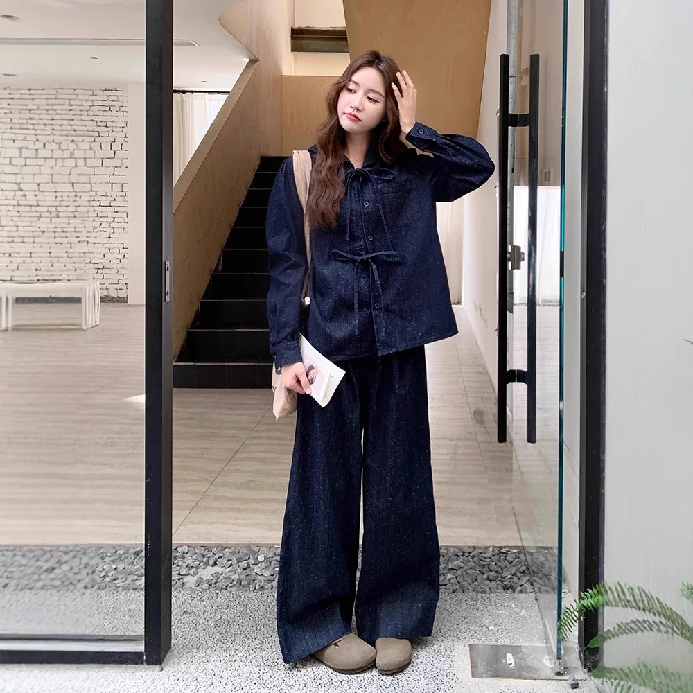 SuperAen Blue Polka Dot Denim Shirt for Women 2025 Spring and Autumn New Korean Style High Waist Wide-leg Pants Two-piece Sets
SuperAen Blue Polka Dot Denim Shirt for Women 2025 Spring and Autumn New Korean Style High Waist Wide-leg Pants Two-piece Sets