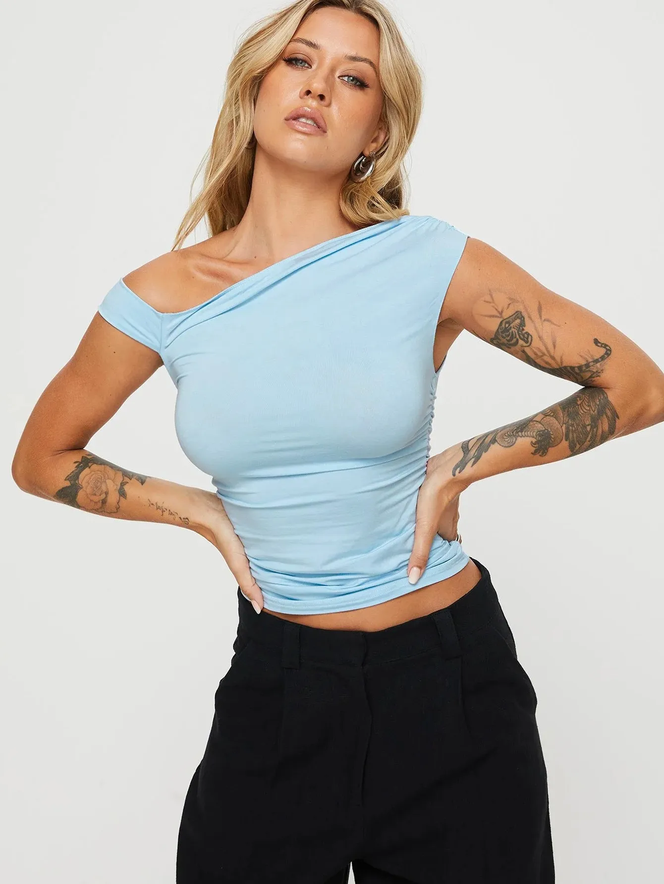 Summer Women's Clothing Slim Fit Ruched Asymmetrical Neck Tank Top For Woman Y2K Clothes Polyester Short Crop Top Elegant
Summer Women's Clothing Slim Fit Ruched Asymmetrical Neck Tank Top For Woman Y2K Clothes Polyester Short Crop Top Elegant
