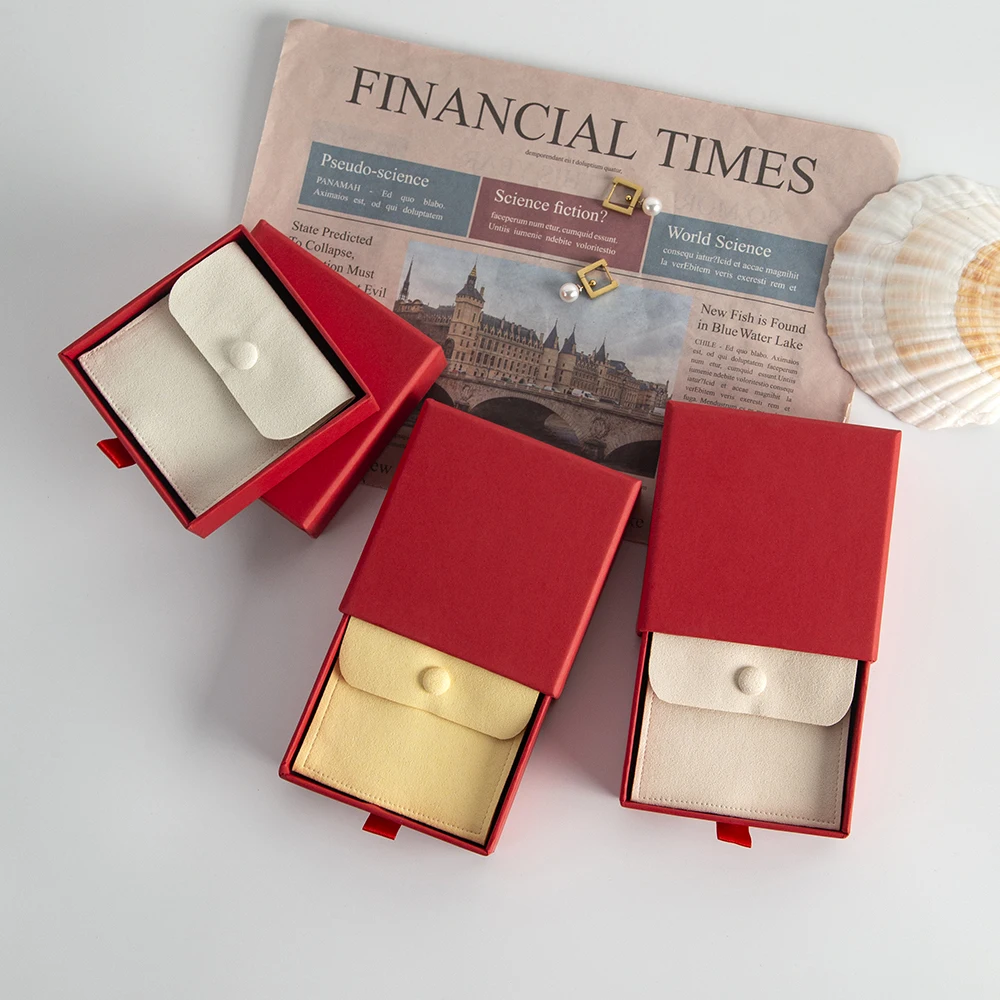 9x9x2.5cm Red Paper Drawer Jewelry Packaging Box Greeting Card Necklace Bracelet Gift Package Case Boxes with Suede Snap Bag
9x9x2.5cm Red Paper Drawer Jewelry Packaging Box Greeting Card Necklace Bracelet Gift Package Case Boxes with Suede Snap Bag