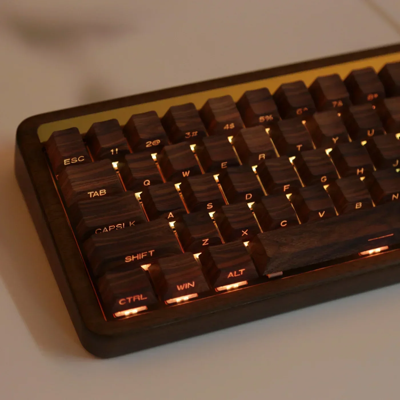 Walnut wooting side engraved transparent keycap wood grain original height wood lump HI8 F99 F87 G75
Walnut wooting side engraved transparent keycap wood grain original height wood lump HI8 F99 F87 G75