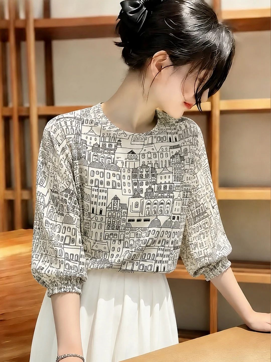 Fashionable Printed Top round Neck Women's Shirt Beautiful Elegant Ageless Commute Versatile Summer 2026 Silk Blend Blouse
Fashionable Printed Top round Neck Women's Shirt Beautiful Elegant Ageless Commute Versatile Summer 2026 Silk Blend Blouse