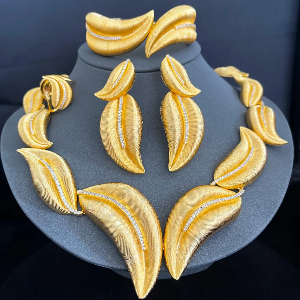 GODKI Trendy 4pcs Leaves African Bridal Jewelry Set For Women Wedding Party Nigerian Dubai Necklace Earring Set
GODKI Trendy 4pcs Leaves African Bridal Jewelry Set For Women Wedding Party Nigerian Dubai Necklace Earring Set