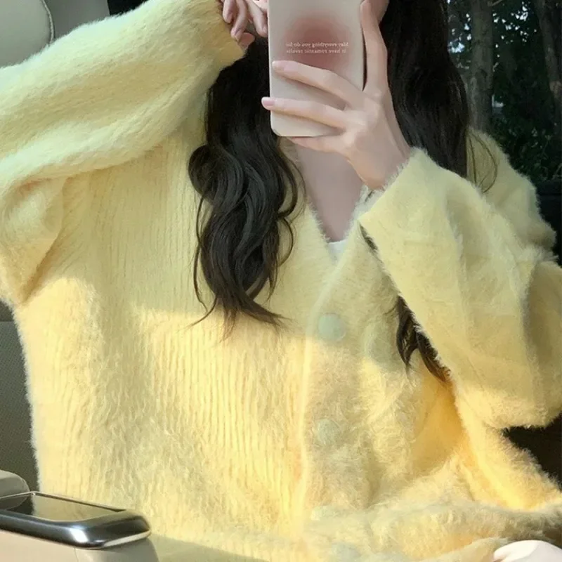 Autumn Winter High-end Fluffy Knit Sweater Women Knitted Cardigan Sweet Coats Long Sleeve Tops Loose Yellow Outerwear Chic New
Autumn Winter High-end Fluffy Knit Sweater Women Knitted Cardigan Sweet Coats Long Sleeve Tops Loose Yellow Outerwear Chic New