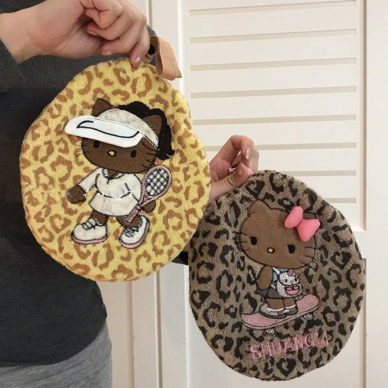 Kawaii Leopard Print Hello Kitty Hanging Hand Towel Cute Dark Skin Kt Coral Fleece Absorb Water Towel Bathroom Quick Dry Towel
Kawaii Leopard Print Hello Kitty Hanging Hand Towel Cute Dark Skin Kt Coral Fleece Absorb Water Towel Bathroom Quick Dry Towel
