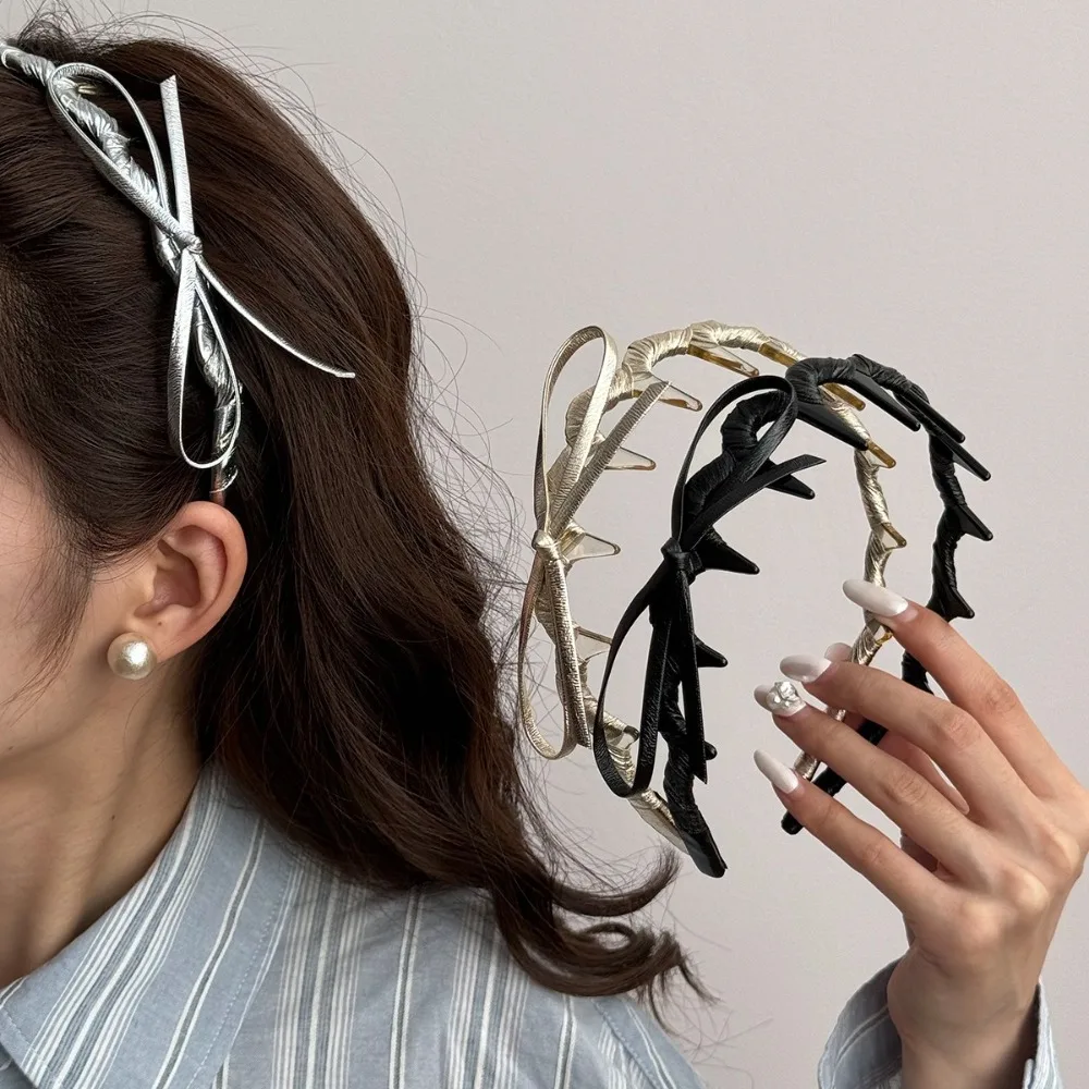 Fashion Non-Slip Bow Headband Thin U-shaped Wave Hair Band Women Hair Hoop Headwear PU Leather Hairband Face Wash
Fashion Non-Slip Bow Headband Thin U-shaped Wave Hair Band Women Hair Hoop Headwear PU Leather Hairband Face Wash