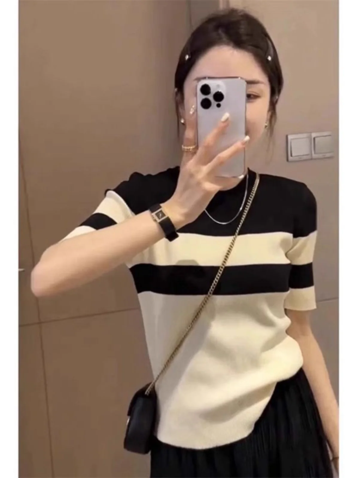 plus Size Women's Striped Color Block Short Sleeve T-Shirt Loose Fit Summer Korean Style Casual Top for Heavy Girls
plus Size Women's Striped Color Block Short Sleeve T-Shirt Loose Fit Summer Korean Style Casual Top for Heavy Girls