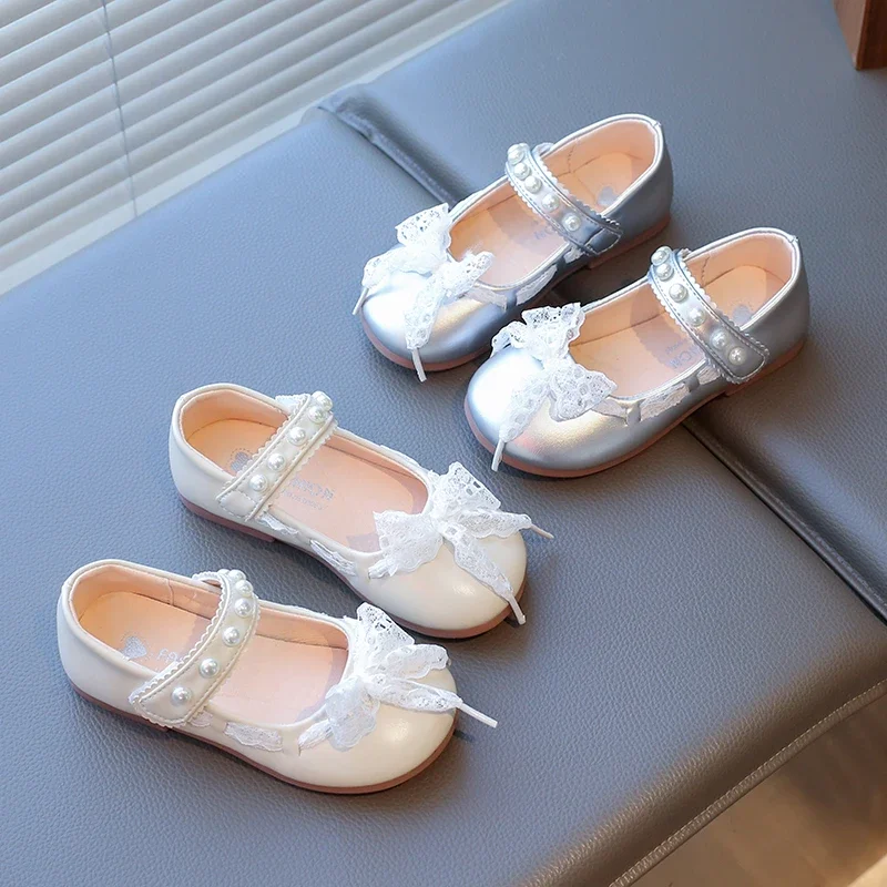 Fashion Girl Leather Shoes Sweet Wedding Party Causal Princess Dresses Shoes Lace Bow Chic Children's Flats New Kids Versatile
Fashion Girl Leather Shoes Sweet Wedding Party Causal Princess Dresses Shoes Lace Bow Chic Children's Flats New Kids Versatile