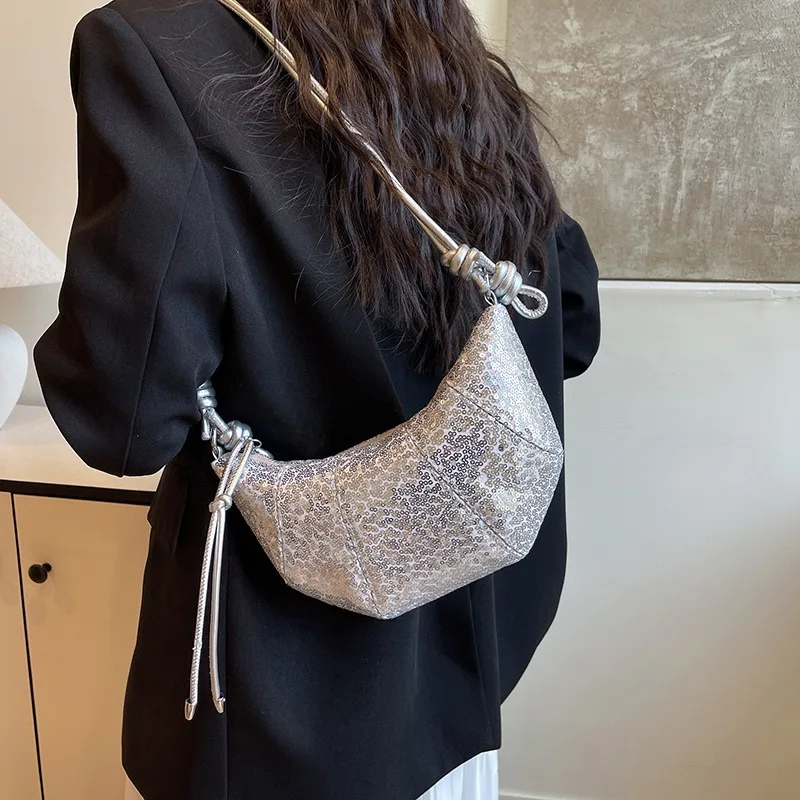 Women Trendy Horn Bag 2025 New Korean Style Fashion Shoulder Bag Women's Sequin Crossbody Dumpling Bag OL Versatile Small Bag
Women Trendy Horn Bag 2025 New Korean Style Fashion Shoulder Bag Women's Sequin Crossbody Dumpling Bag OL Versatile Small Bag