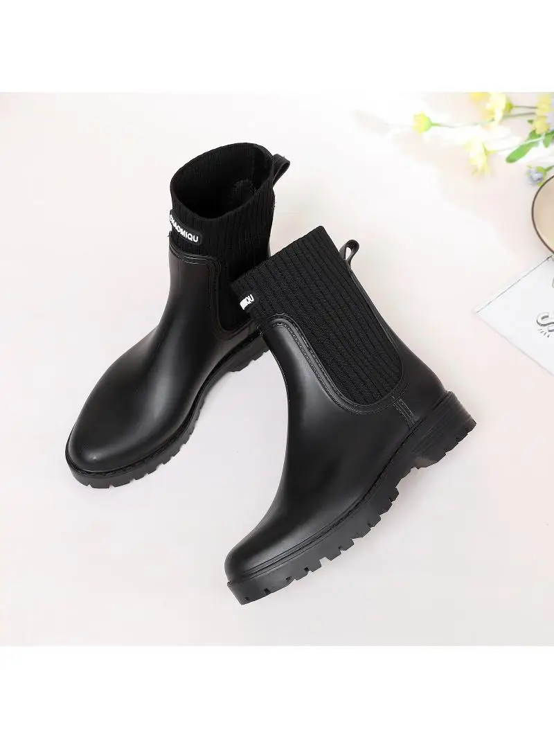 New Comfortable Women's Short Rain Boots Vertical Stripes Anti-slip Plastic Slip-On Boots Low Cut Rain Shoes Ladies' Footwear
New Comfortable Women's Short Rain Boots Vertical Stripes Anti-slip Plastic Slip-On Boots Low Cut Rain Shoes Ladies' Footwear