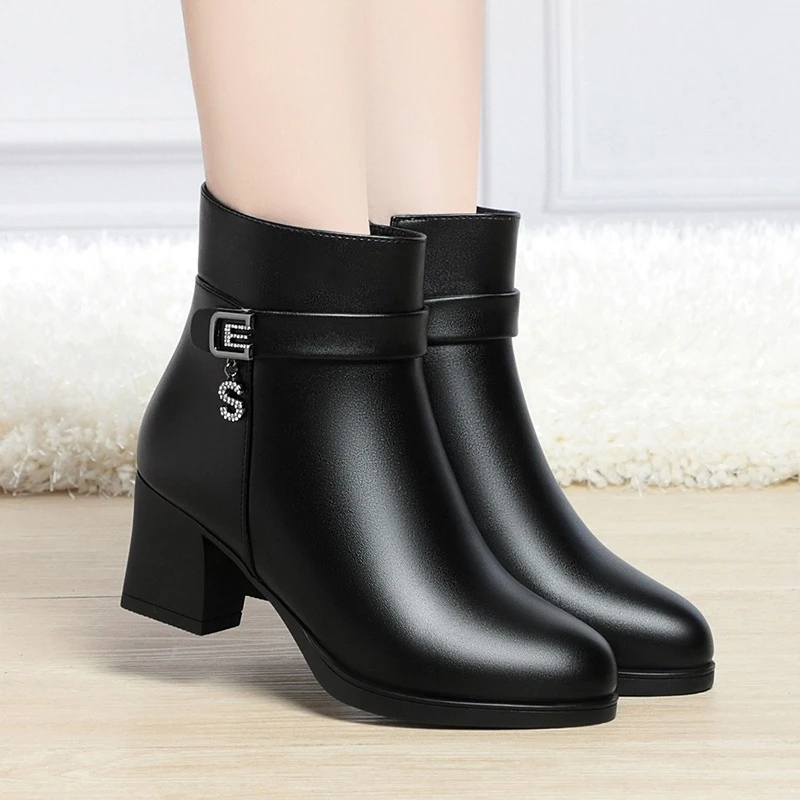 High-Heeled Leather Shoes Spring Single Shoes Thick Heel Thick Sole Slip-On Women's Shoes Square Toe Middle-Aged Mother's Shoes
High-Heeled Leather Shoes Spring Single Shoes Thick Heel Thick Sole Slip-On Women's Shoes Square Toe Middle-Aged Mother's Shoes